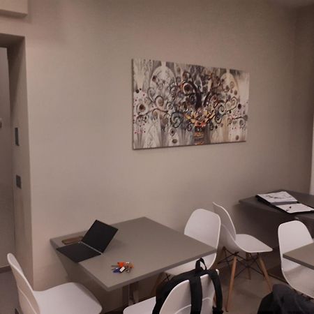 Smart Apartment Sei Chiese - Twa Bologna Eksteriør bilde